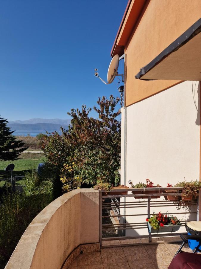 Villa Altiparmak Resen Екстер'єр фото